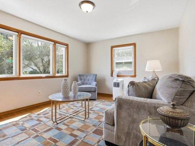 house with 2 bedroom, Lowell MA ES105652938