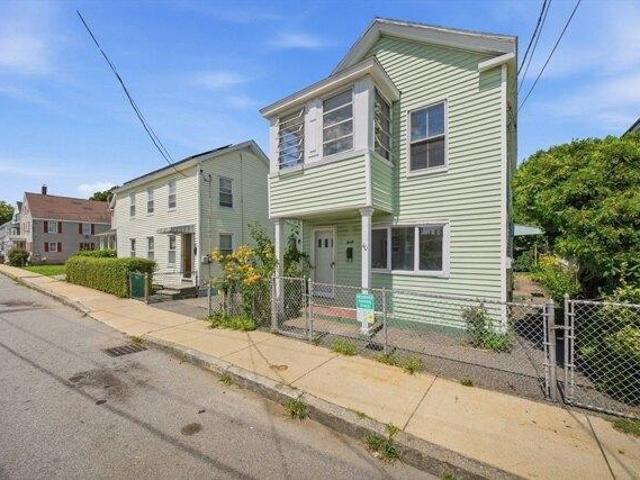 house with 2 bedroom, Lowell MA ES105385551