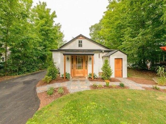 house with 2 bedroom, Lunenburg MA ES104542525