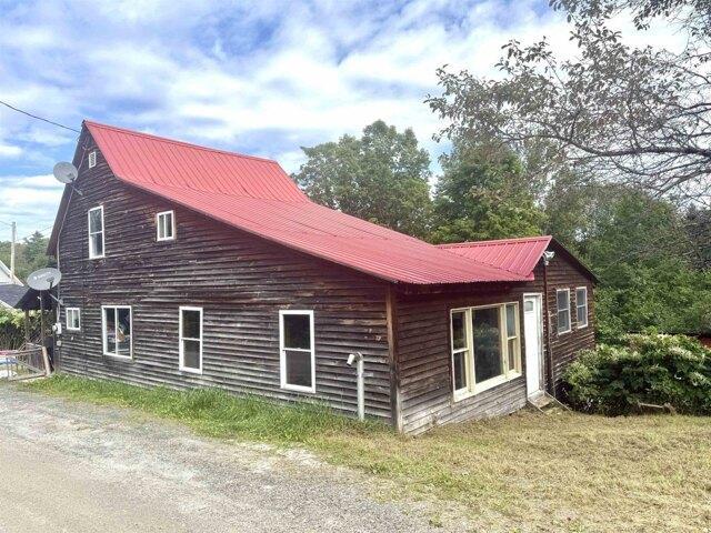 house with 2 bedroom, Lunenburg VT ES105630403