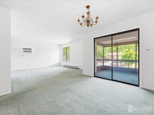 house with 2 bedroom, Manalapan NJ ES104441285