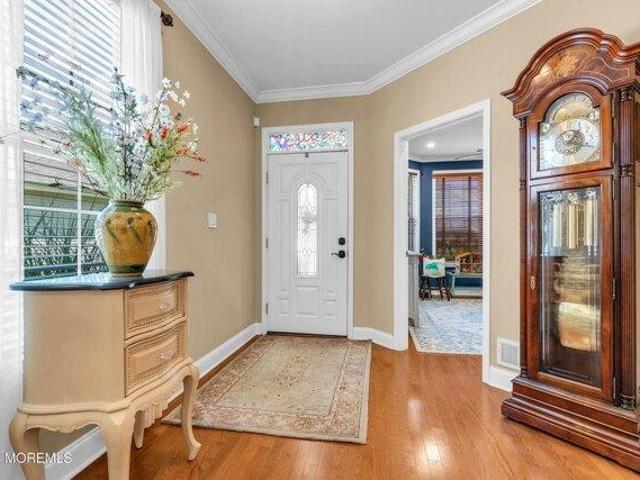 house with 2 bedroom, Manalapan NJ ES105495502