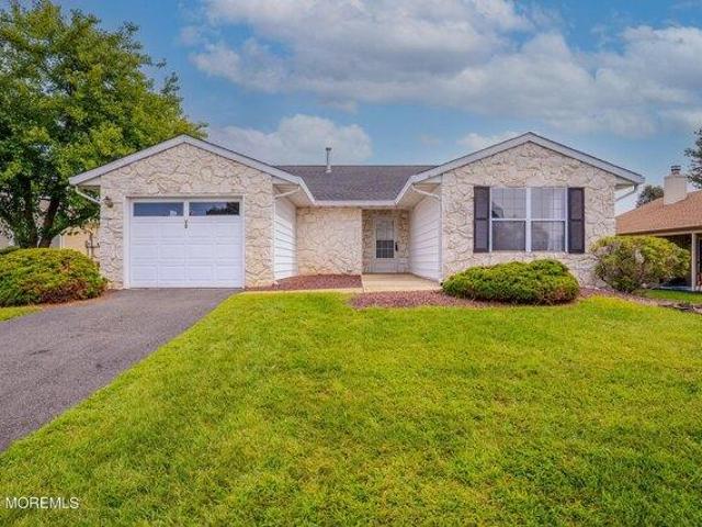 house with 2 bedroom, Marlboro NJ ES105514306