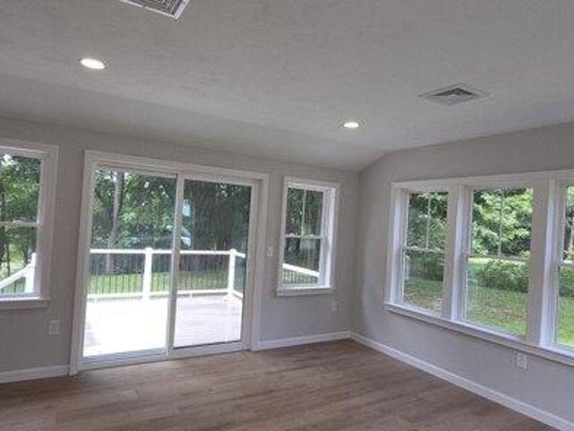house with 2 bedroom, Medway MA ES105589997