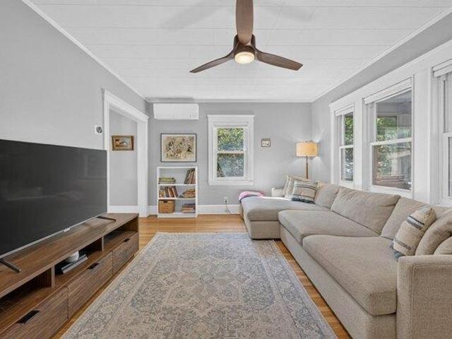 house with 2 bedroom, Medford MA ES105476683