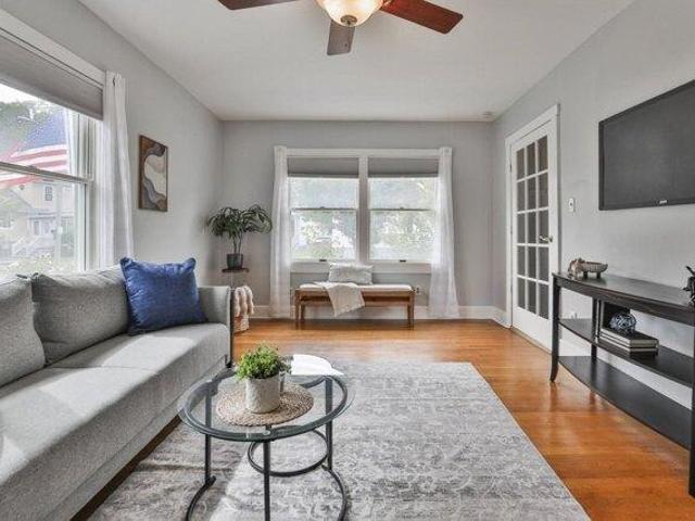 house with 2 bedroom, Medford MA ES105560040