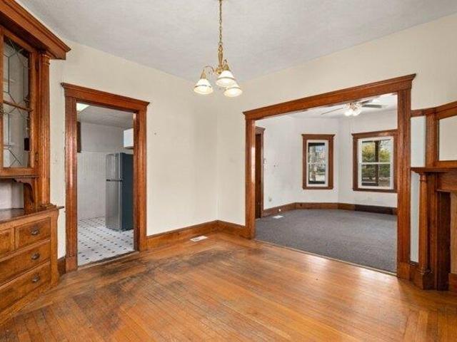 house with 2 bedroom, Medford MA ES105590932