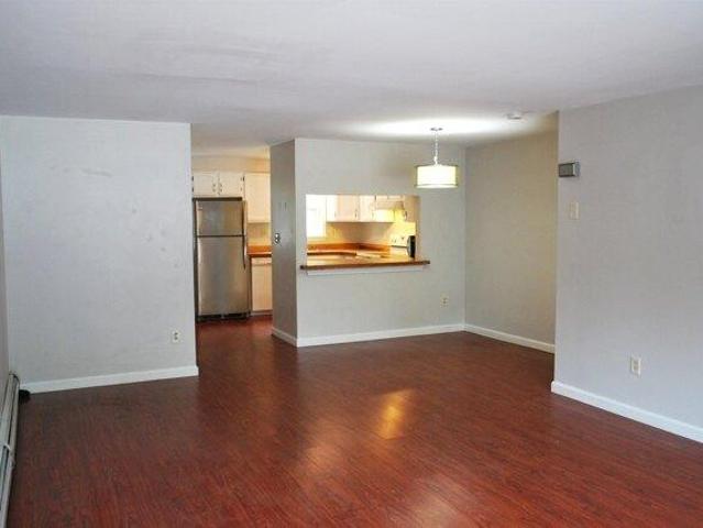 house with 2 bedroom, Merrimack NH ES104332302