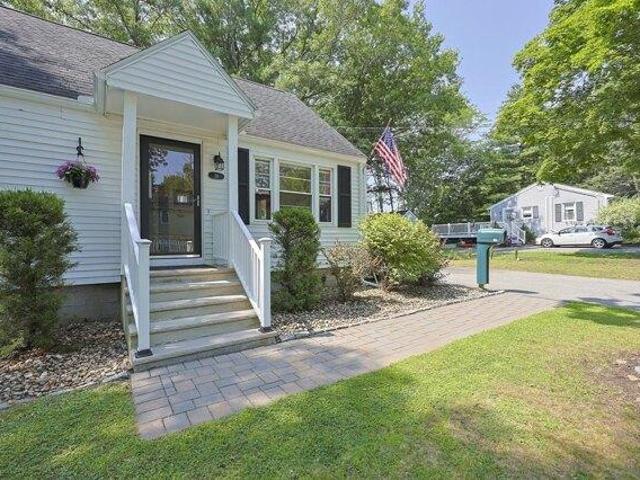 house with 2 bedroom, Methuen MA ES105551243