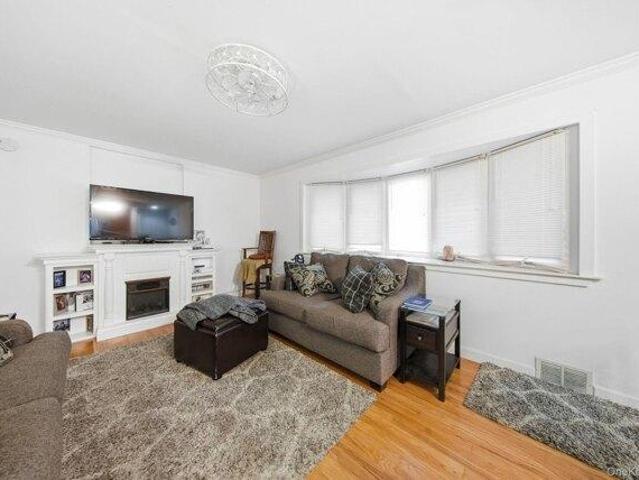 house with 2 bedroom, Middletown NY ES105293298