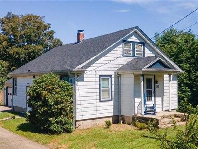 house with 2 bedroom, Middletown RI ES105612104