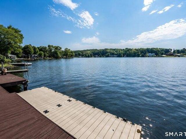 house with 2 bedroom, Middlefield CT ES105422823