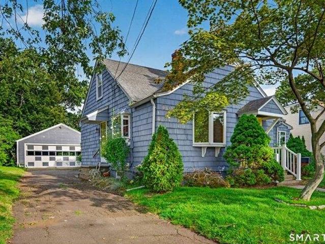 house with 2 bedroom, Milford CT ES105441339