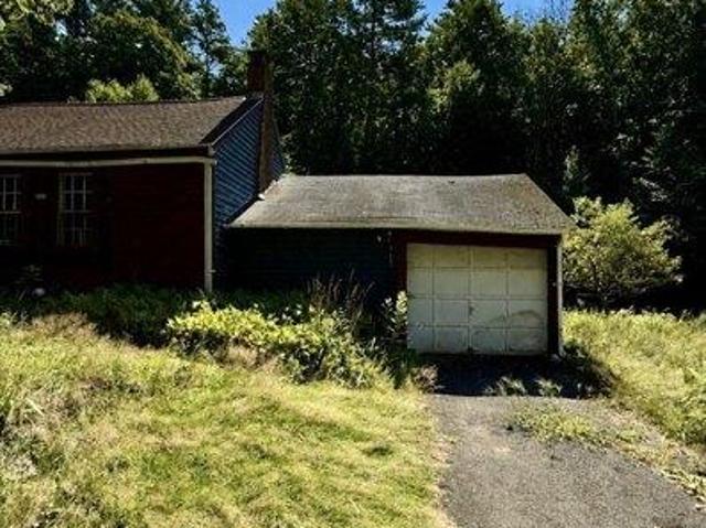 house with 2 bedroom, Montague MA ES105341390