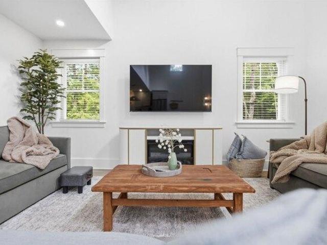 house with 2 bedroom, Moultonborough NH ES105443352