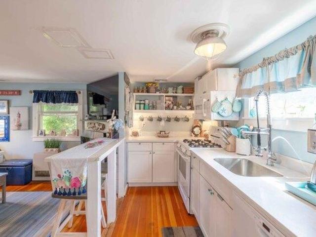 house with 2 bedroom, Nantucket MA ES106127432