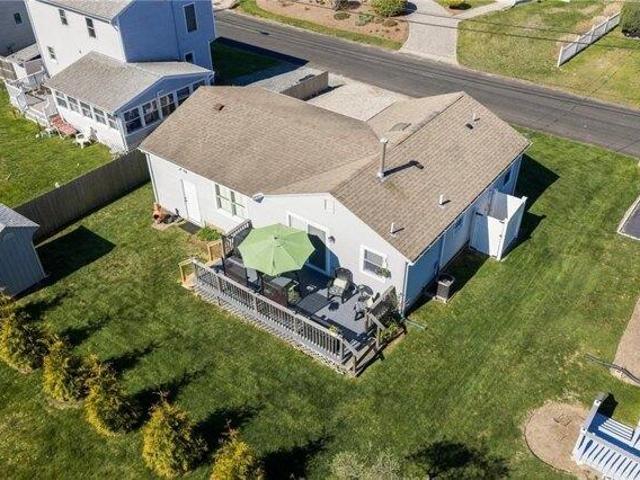 house with 2 bedroom, Narragansett RI ES105493143
