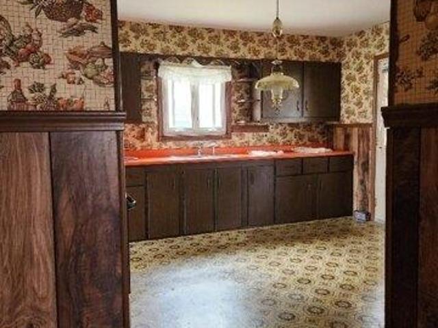 house with 2 bedroom, Nashua NH ES105550952