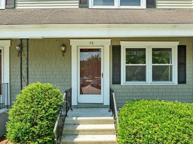 house with 2 bedroom, Nashua NH ES105551833