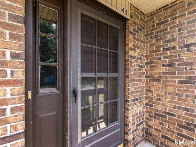 house with 2 bedroom, Naugatuck CT ES105549189