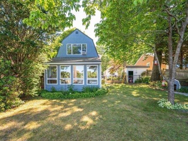 house with 2 bedroom, New Bedford MA ES105693695