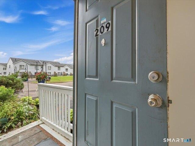 house with 2 bedroom, New Haven CT ES105441532