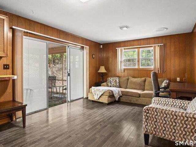 house with 2 bedroom, New Haven CT ES105476619