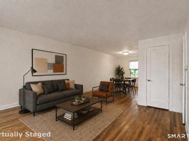 house with 2 bedroom, New Haven CT ES105552907