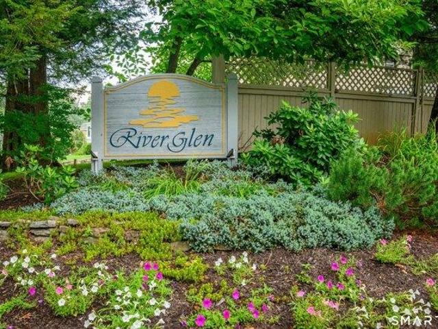 house with 2 bedroom, New Milford CT ES105561524