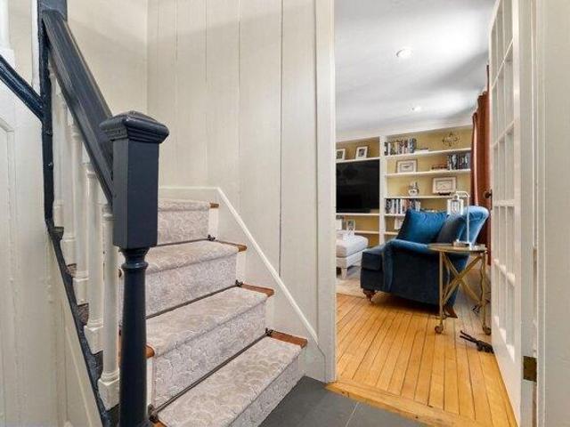house with 2 bedroom, Newburyport MA ES105549712