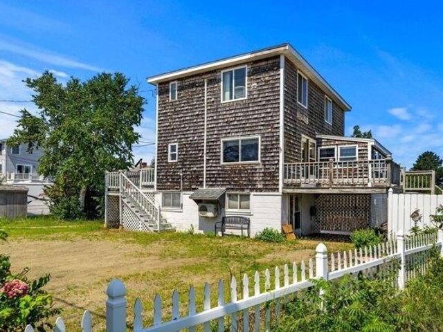 house with 2 bedroom, Newburyport MA ES105574897