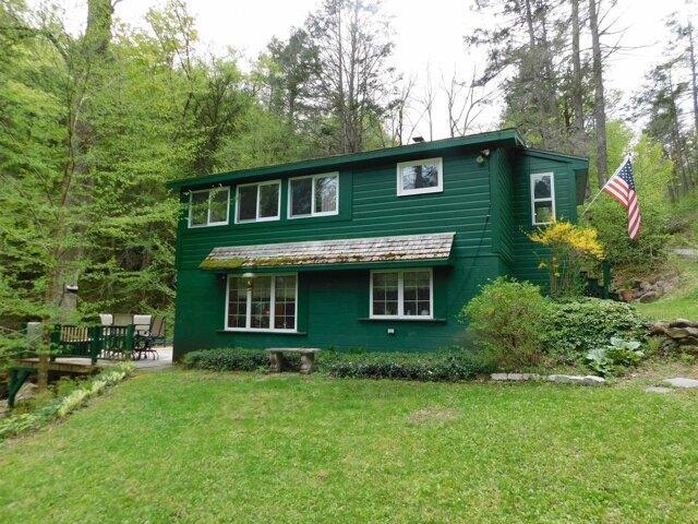 house with 2 bedroom, Newfane VT ES105695318