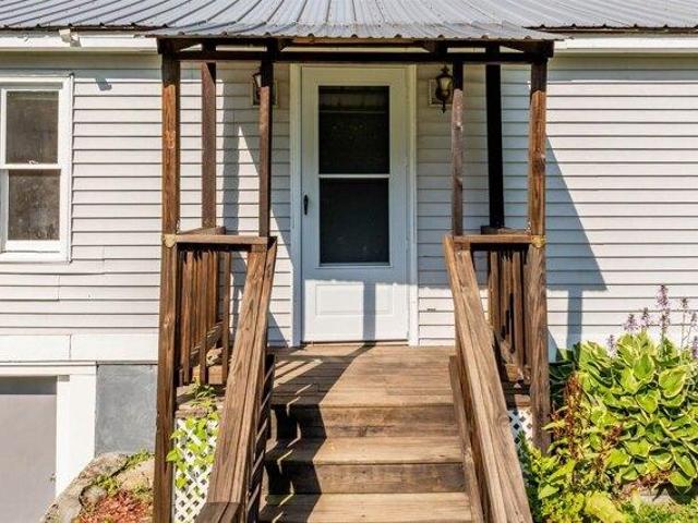 house with 2 bedroom, Newport NH ES104908386
