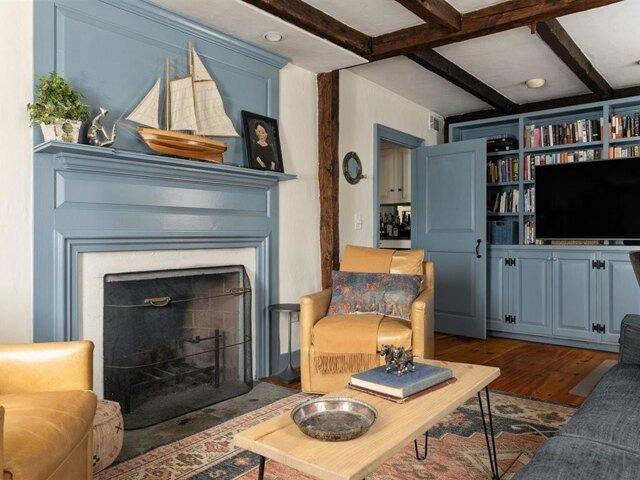 house with 2 bedroom, Newport RI ES105475270