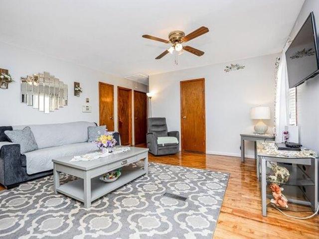 house with 2 bedroom, North Babylon NY ELS103500897