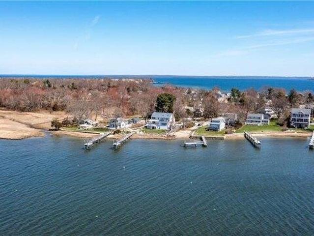 house with 2 bedroom, North Kingstown RI ES104898988