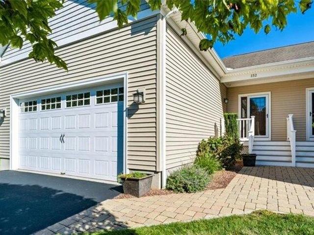 house with 2 bedroom, North Kingstown RI ES105696373