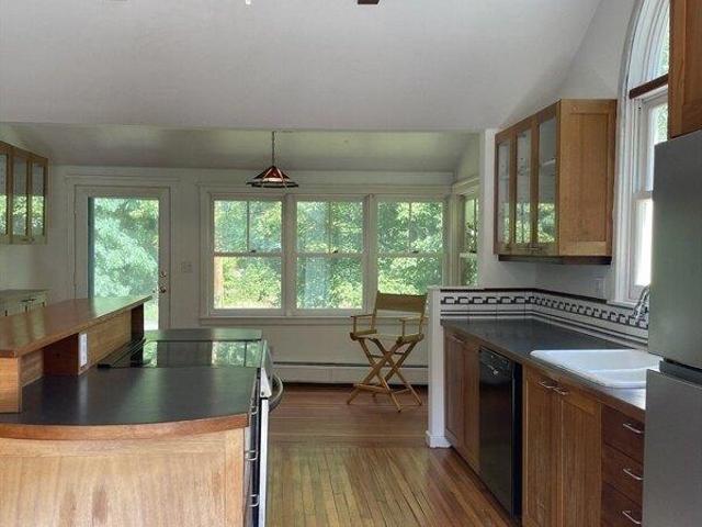 house with 2 bedroom, Northampton MA ES105257730
