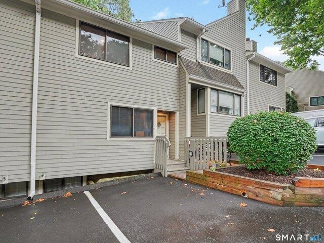 house with 2 bedroom, Norwalk CT ES105442606