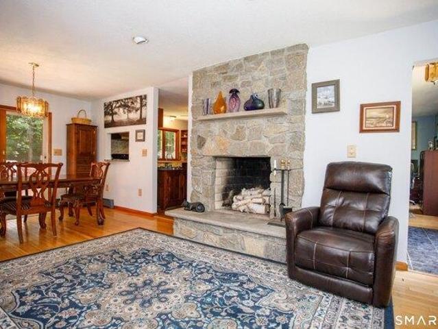 house with 2 bedroom, Norwich CT ES105695430