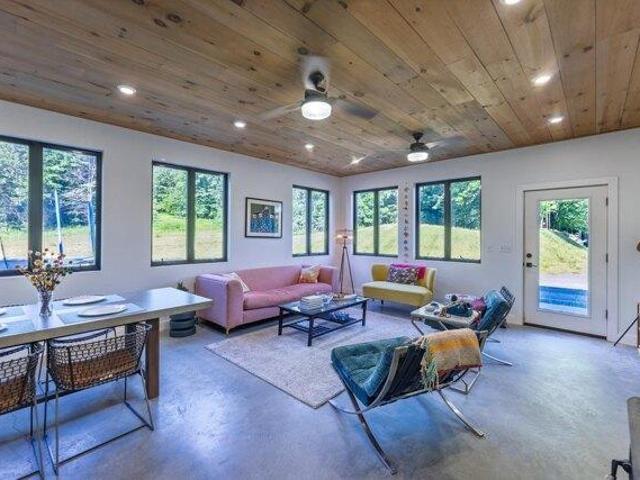 house with 2 bedroom, Norwich VT ES105424171