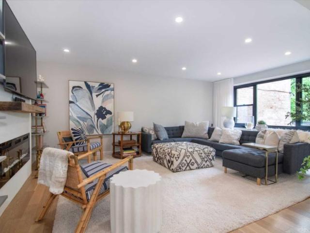 house with 2 bedroom, NY NY DS102243347
