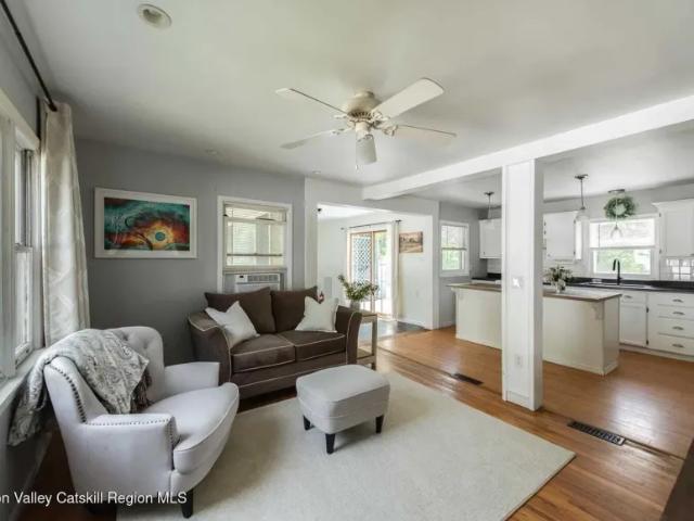 house with 2 bedroom, NY NY ELS102770971