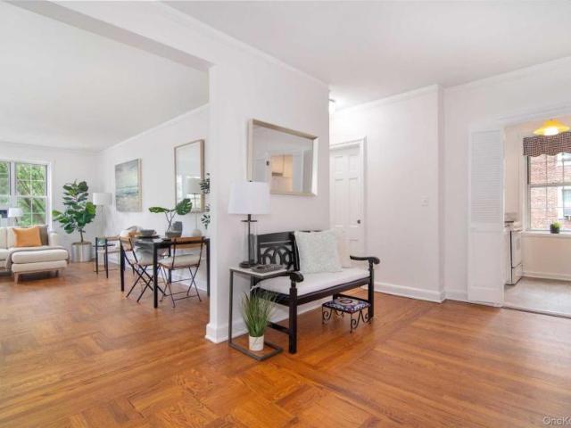 house with 2 bedroom, NY NY ES102204434