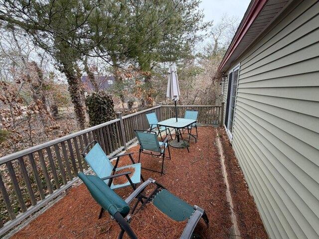 house with 2 bedroom, Oak Bluffs MA ES105416399