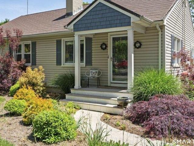house with 2 bedroom, Old Saybrook CT ES104904291