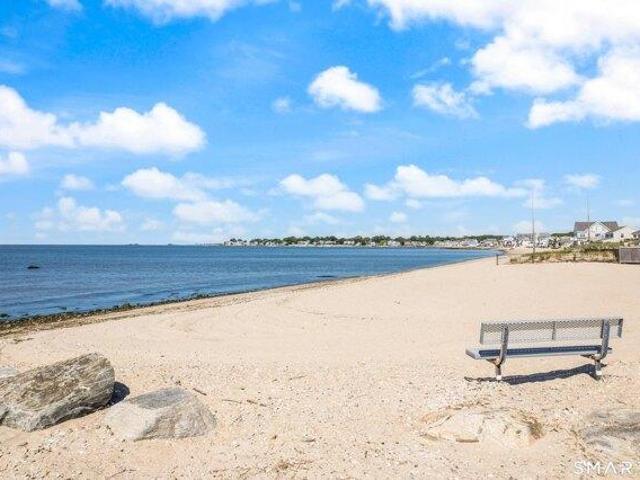 house with 2 bedroom, Old Saybrook CT ES104907523