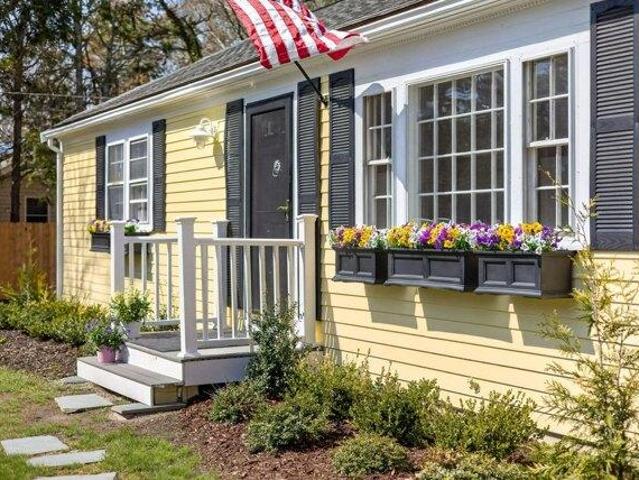 house with 2 bedroom, Osterville MA DS103433677