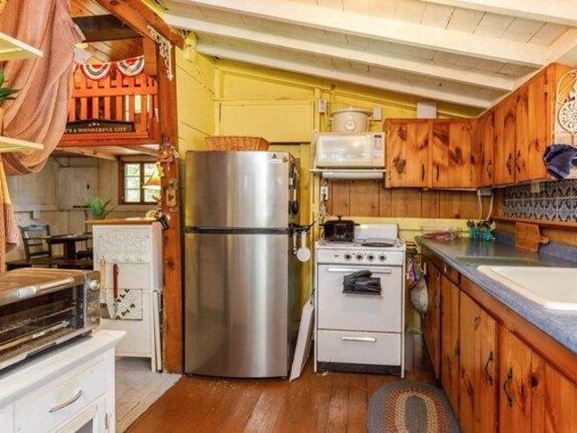 house with 2 bedroom, Phillipston MA ES105315385