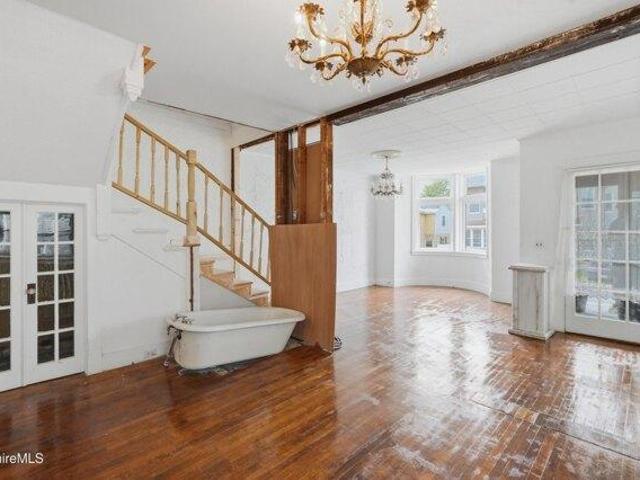 house with 2 bedroom, Pittsfield MA ES105351805
